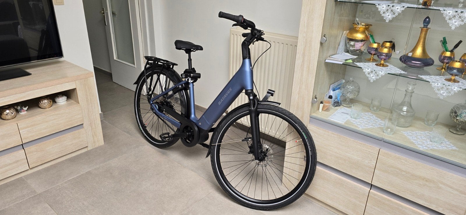 BATAVUS FINEZ PT EXCLUSIVE D48
(Model 2026), Enlèvement, Comme neuf, 50 km par batterie ou plus, Batavus