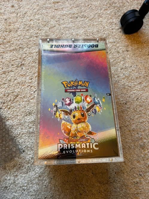Prismatic Boosterbundle Display, Consoles de jeu & Jeux vidéo, Enlèvement ou Envoi, Comme neuf
