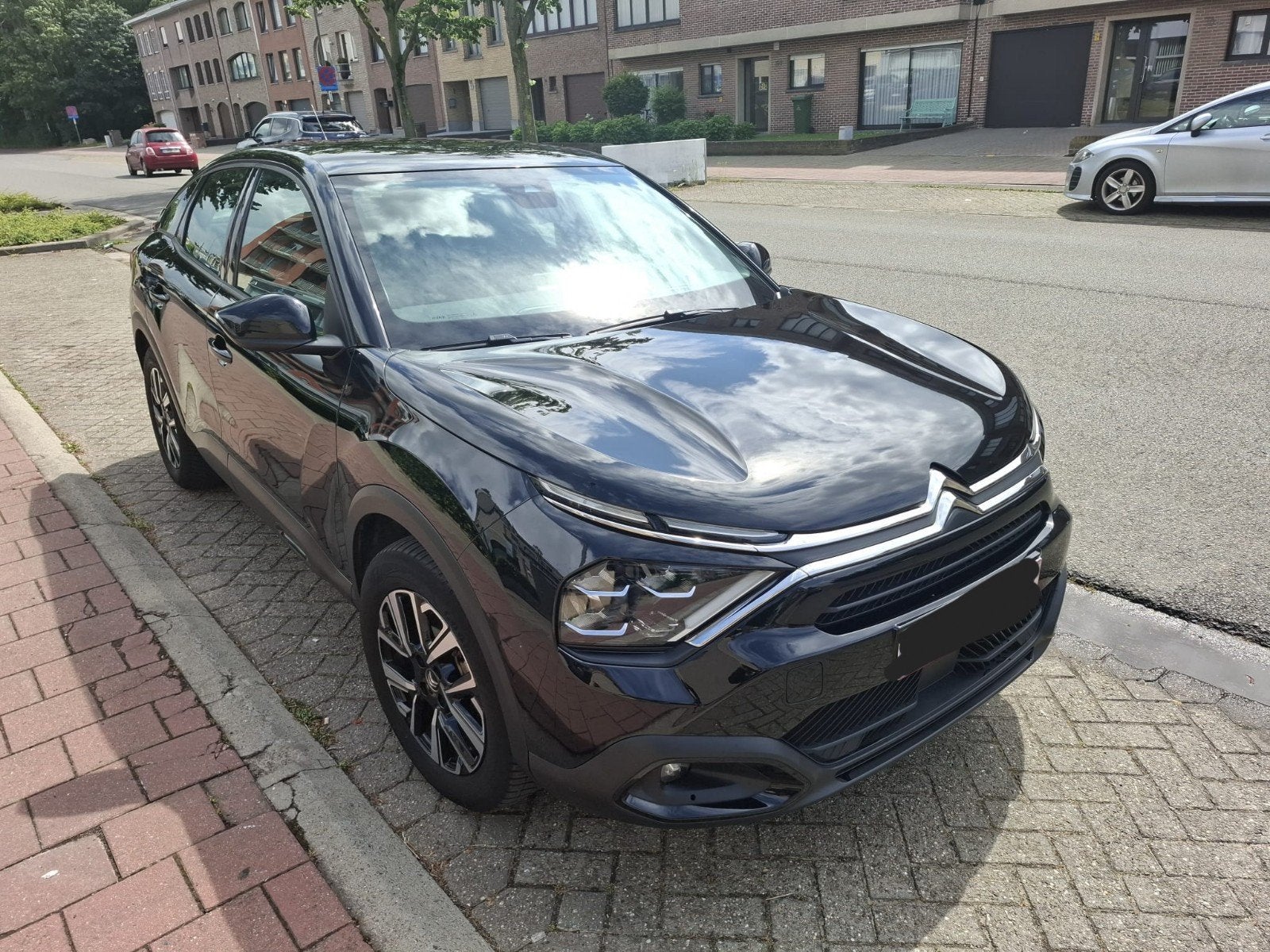 Citroen C4 1.2 benz bj:2022 46000km Automaat, Leder en Stof, Zwart, 96 kW, Berline
