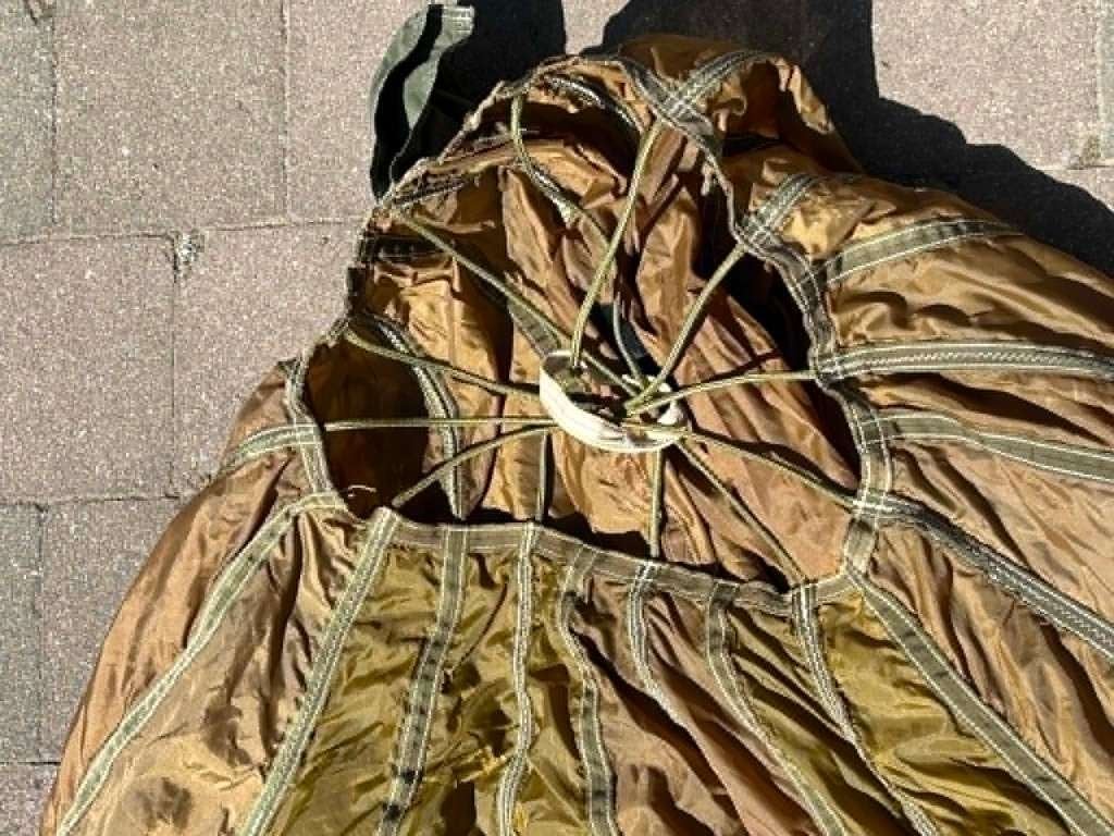 ancien parachute militaire pour décoration, Enlèvement ou Envoi, Autres, Autres types