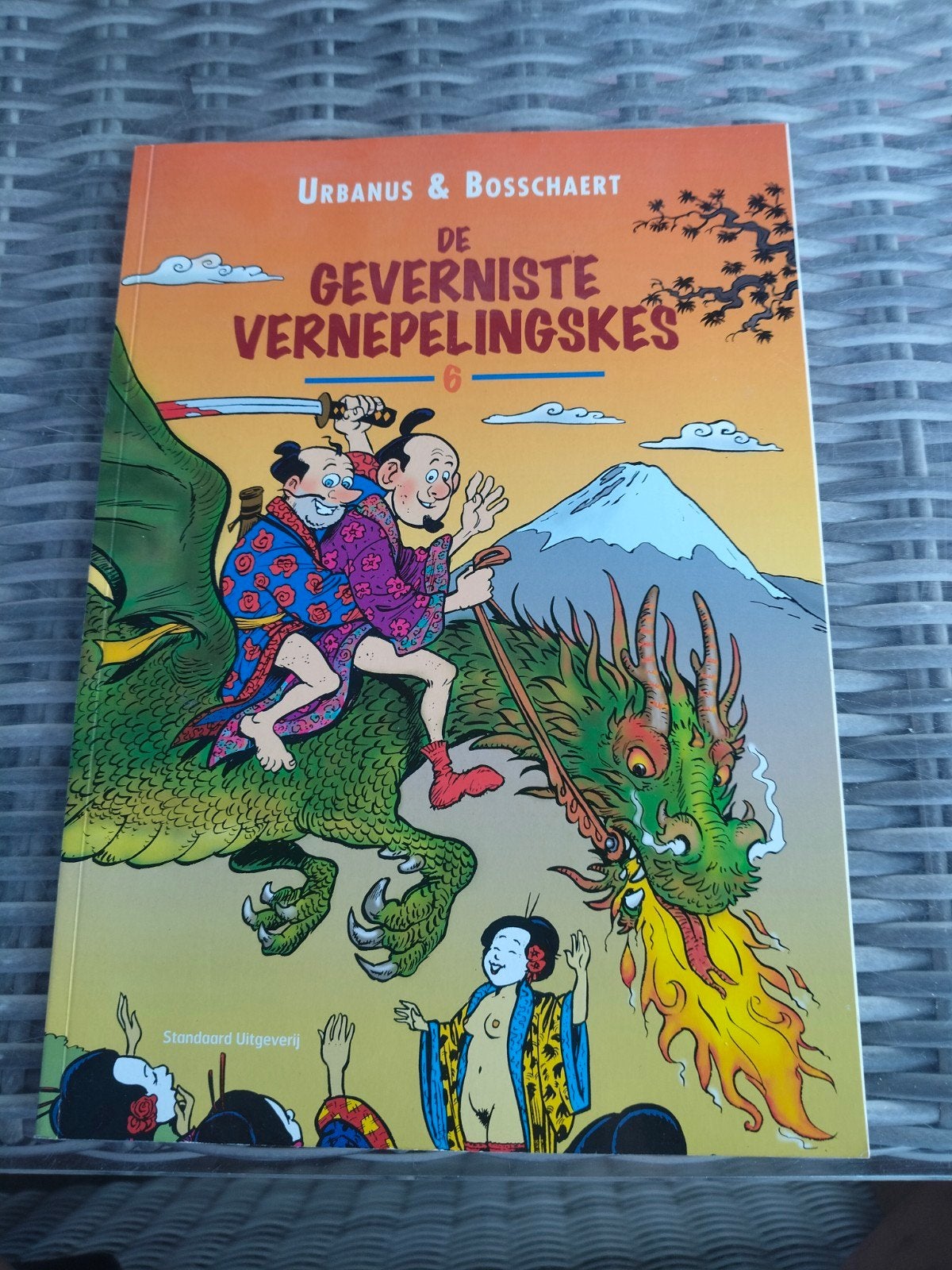 Urbanus de geverniste vernepelingskes, Boeken, Eén stripboek, Urbanus en Bosschaert, Ophalen, Gelezen