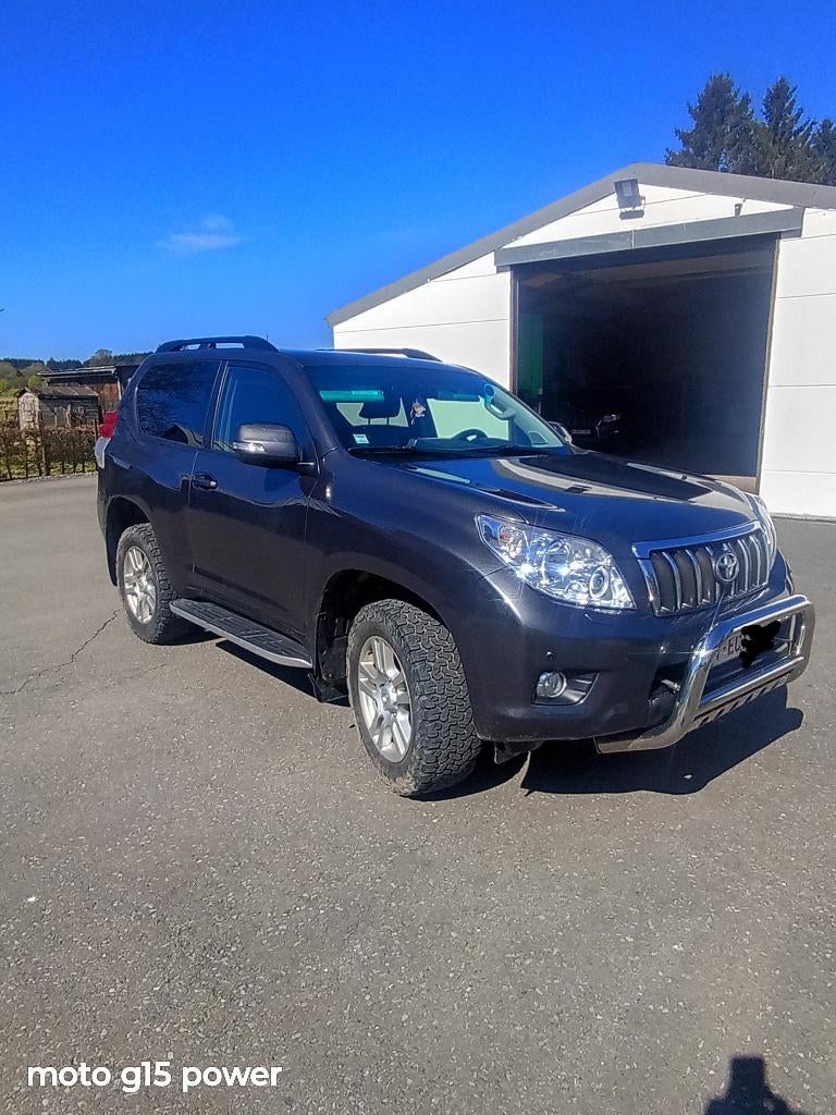Toyota Land cruiser 3.2 automatique série limitée, Cuir, Argent ou Gris, Achat, USB