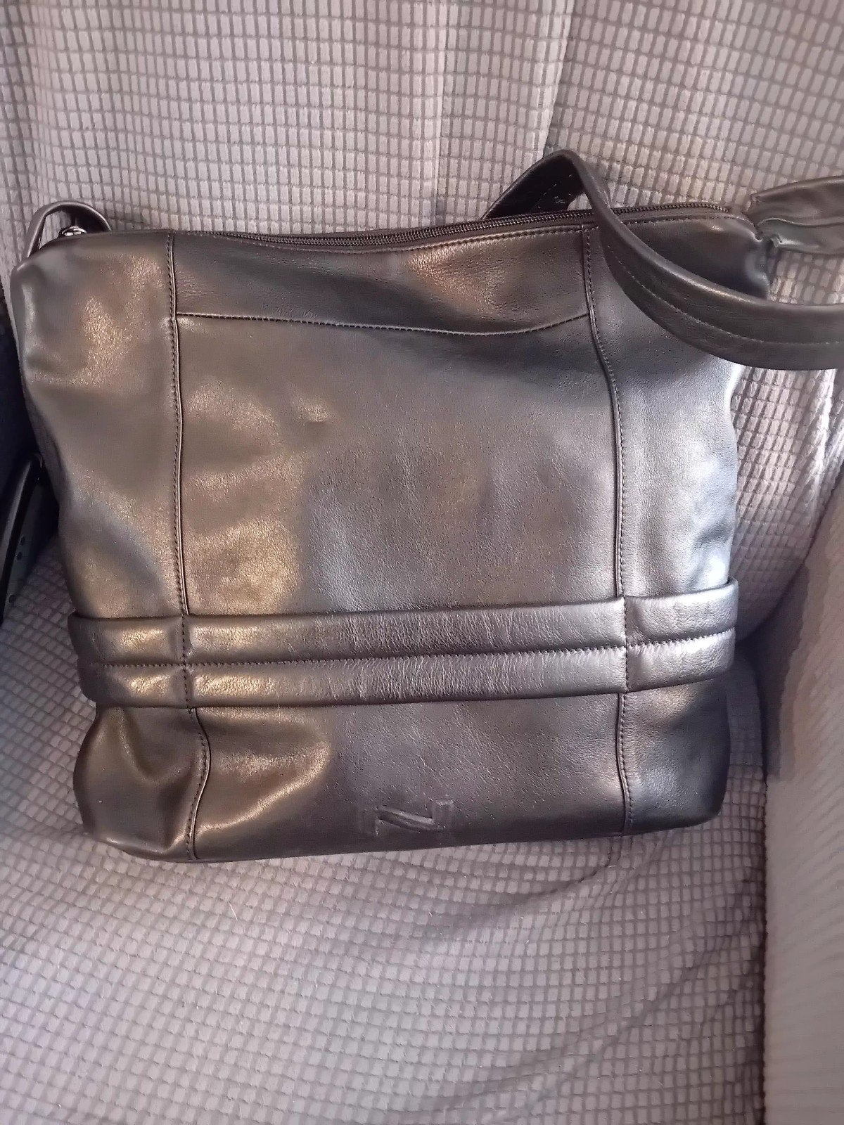 handtas van Nathan zwart, Bijoux, Sacs & Beauté, Sacs | Sacs à bandoulière, Enlèvement, Utilisé, Noir, Cuir