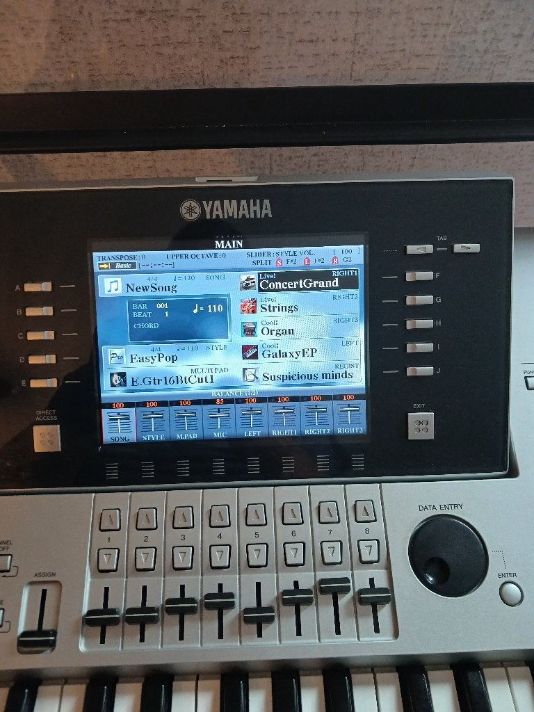 Tyros 3, Musique & Instruments, Claviers, Utilisé, 61 touches, Yamaha, Sensitif, Connexion MIDI, Enlèvement