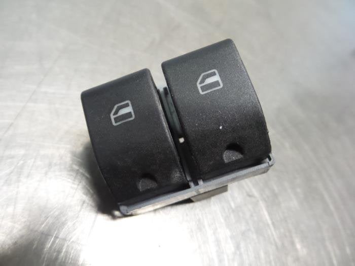 Elektrisch Raam Schakelaar van een Seat Cordoba (Cordoba 02-, Gebruikt, -, -, Ophalen of Verzenden