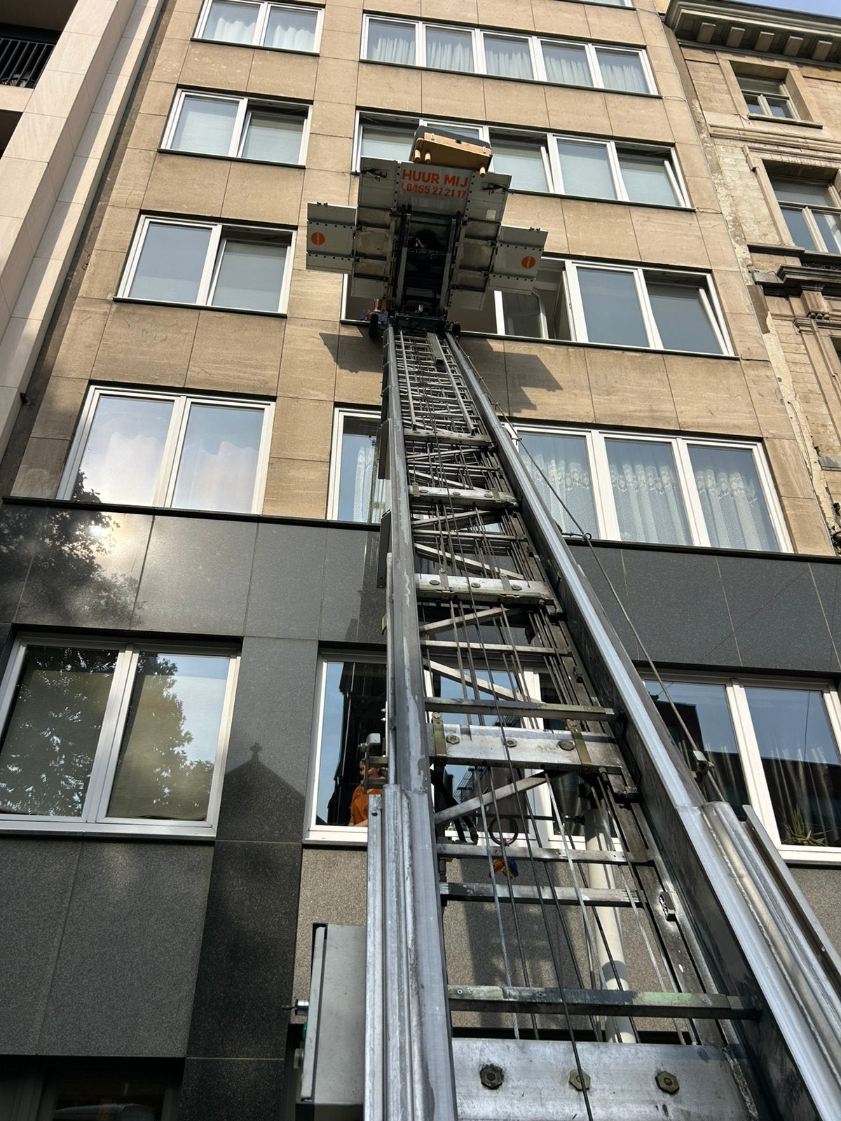 Ladderlift te huur voor verhuis en bouwmaterialen!