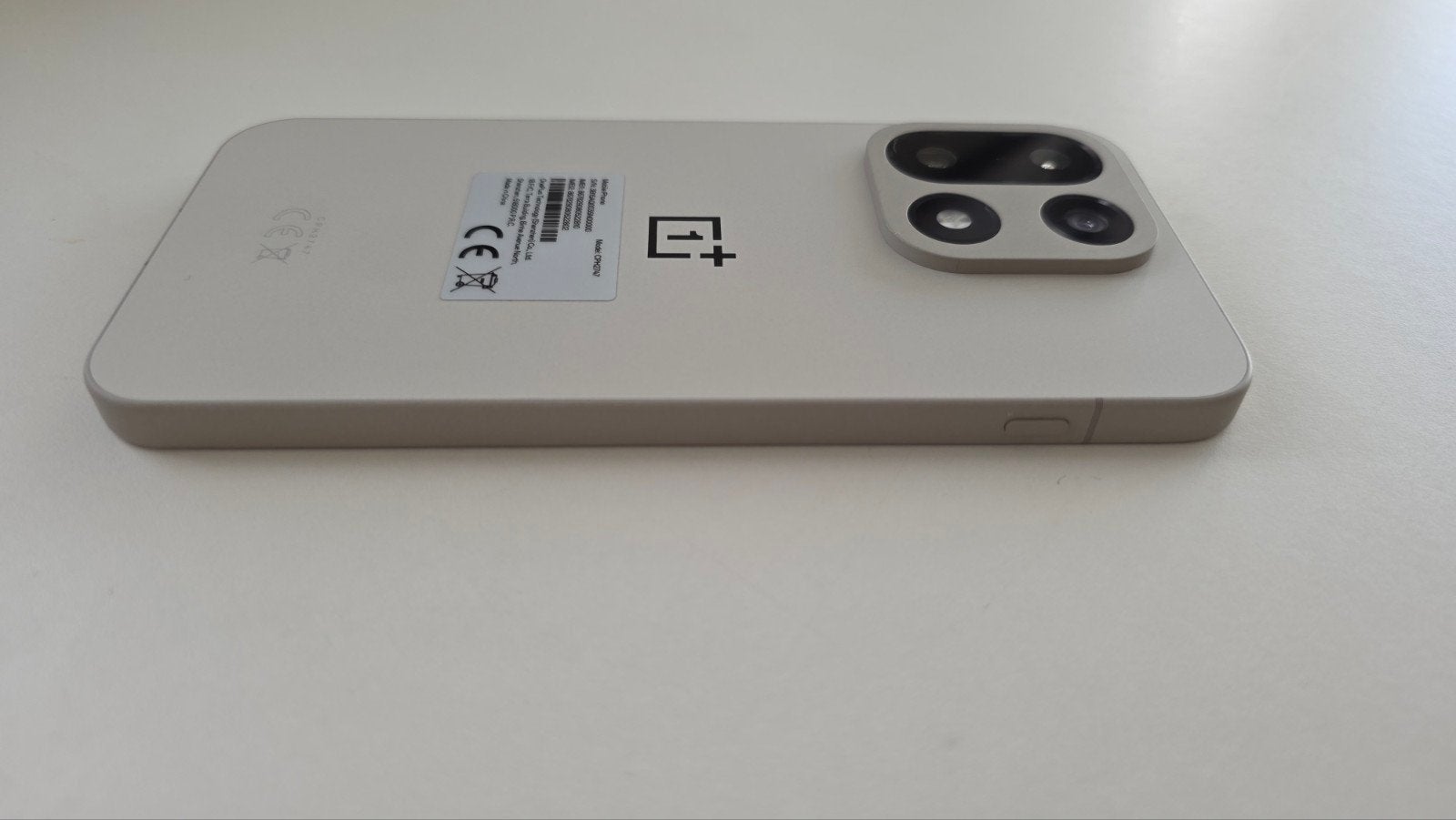 OnePlus 15 Pro 16GB/512GB EU - Sand Storm, Telecommunicatie, Ophalen of Verzenden, Zo goed als nieuw, Klassiek of Candybar, Zonder simlock
