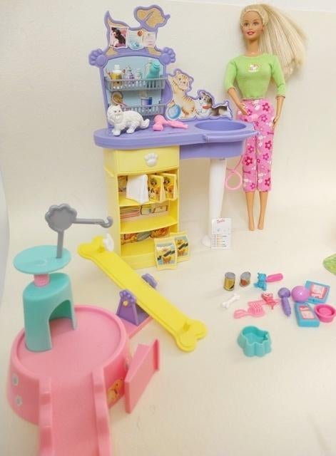 Coffret Barbie Kennel Care (vintage), Enlèvement ou Envoi, Comme neuf, Barbie