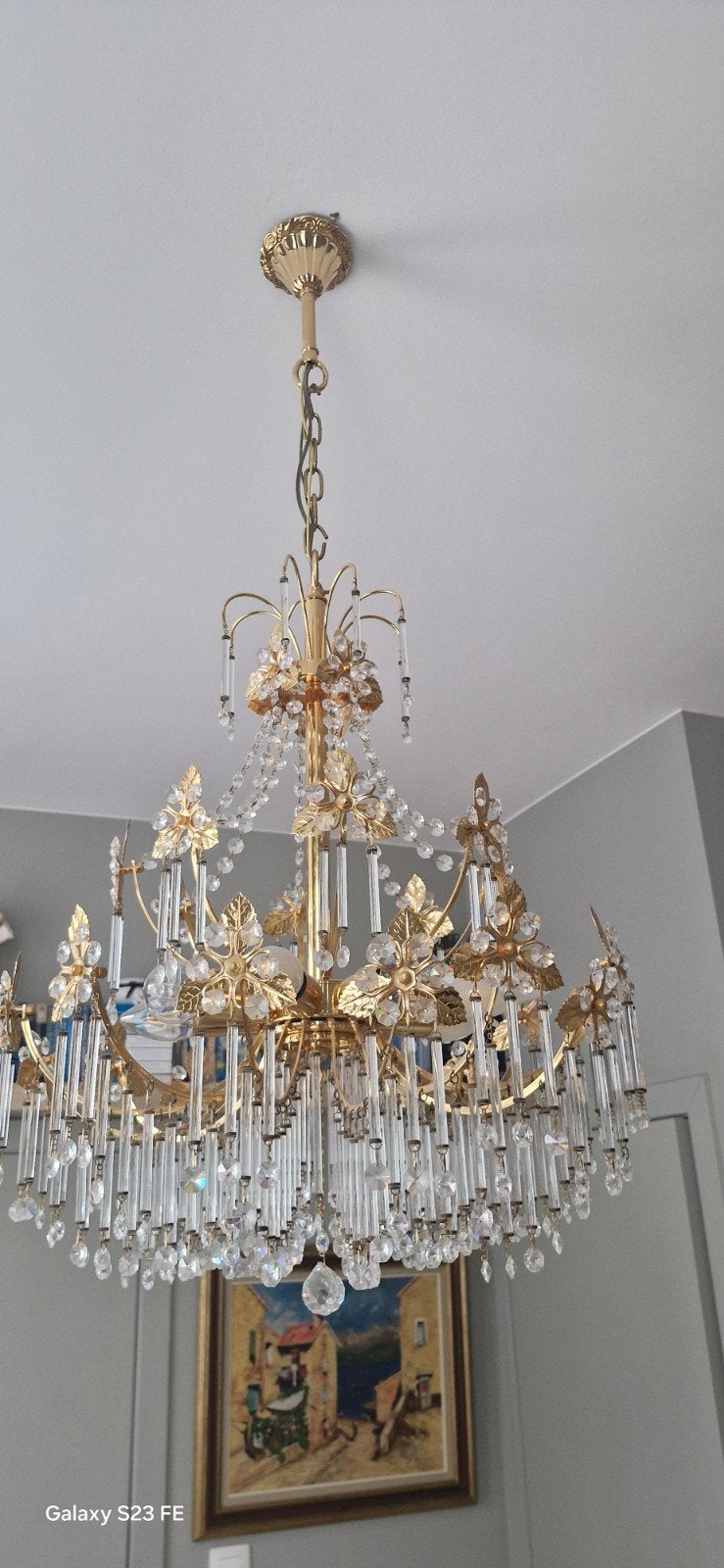 grand lustre doré style classique, a pampilles, Enlèvement, Verre