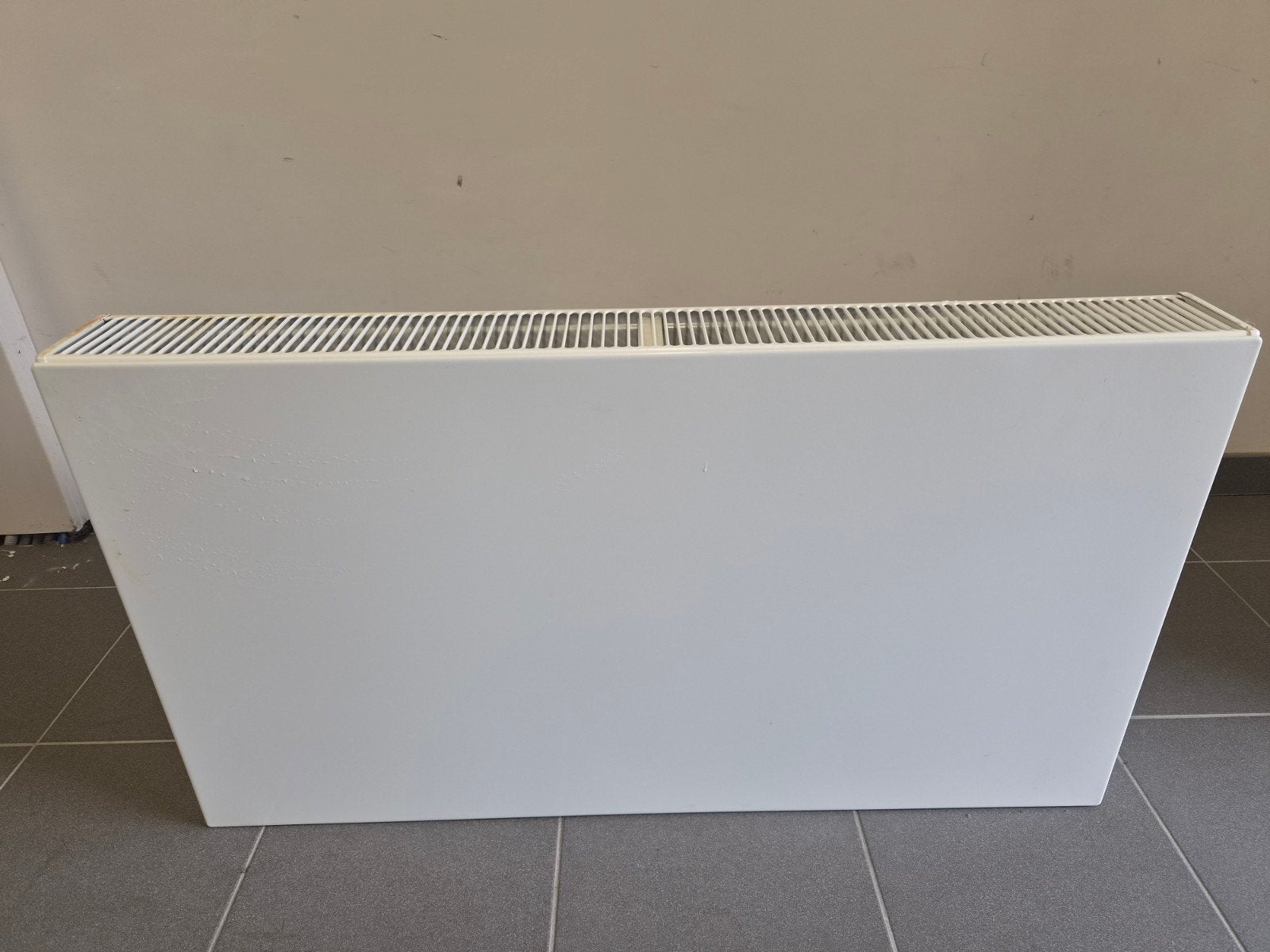 Modern, hangend verwarmingselement, Ophalen