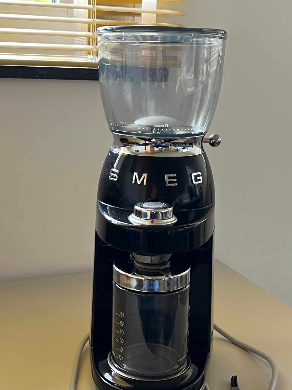 Smeg koffiemolen, Ophalen, Zo goed als nieuw, Koffiemolen