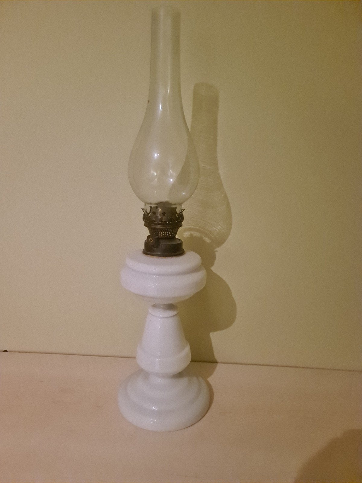 mooie antieke petroleumlamp, Ophalen