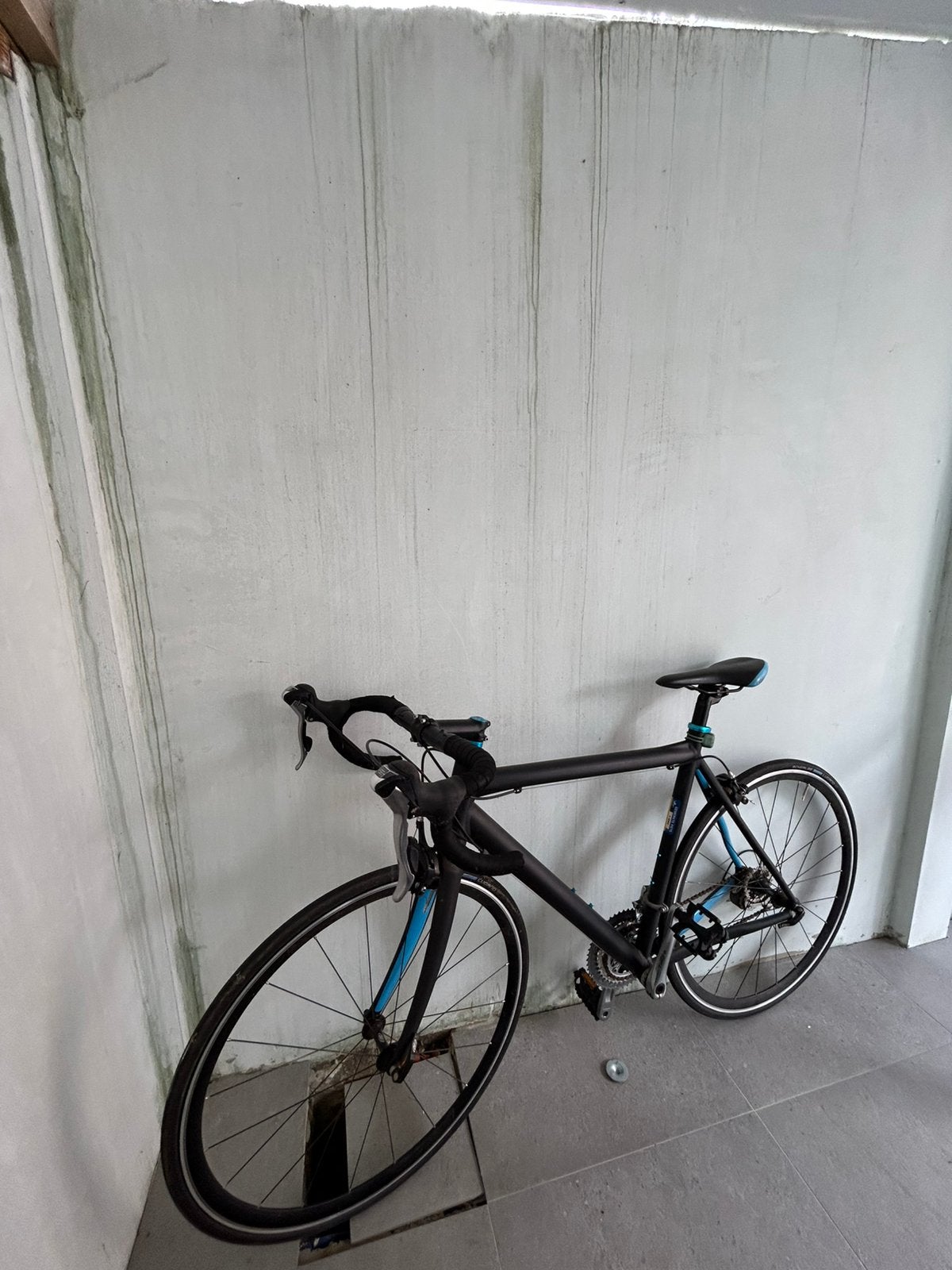 zwarte Btwin Triban 560 racefiets, Vélos & Vélomoteurs, Enlèvement, Comme neuf, Aluminium, Plus de 20 vitesses