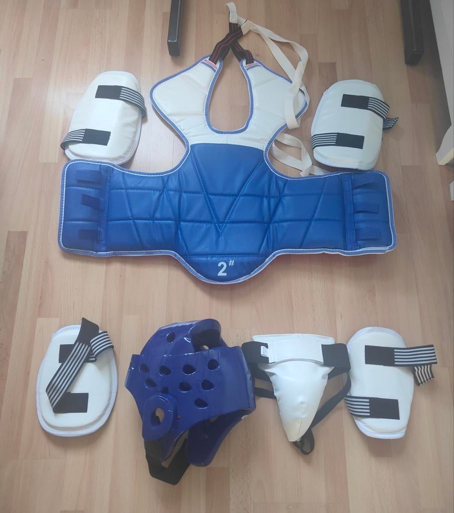 Équipement taekwondo neuf, Taekwondo