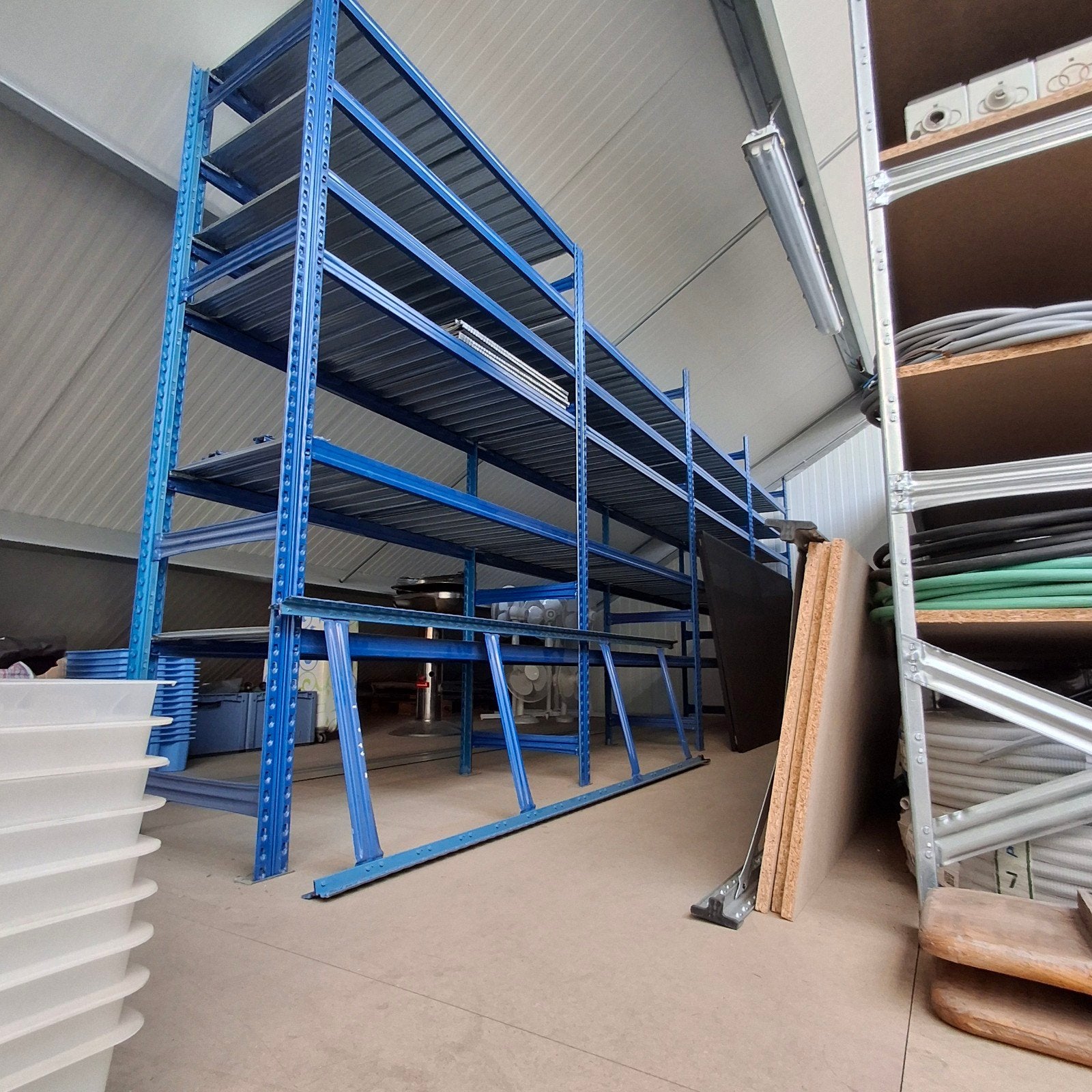 étagère, Articles professionnels, Aménagement de Bureau & Magasin | Entrepôt, Rayonnage & Stockage, Enlèvement