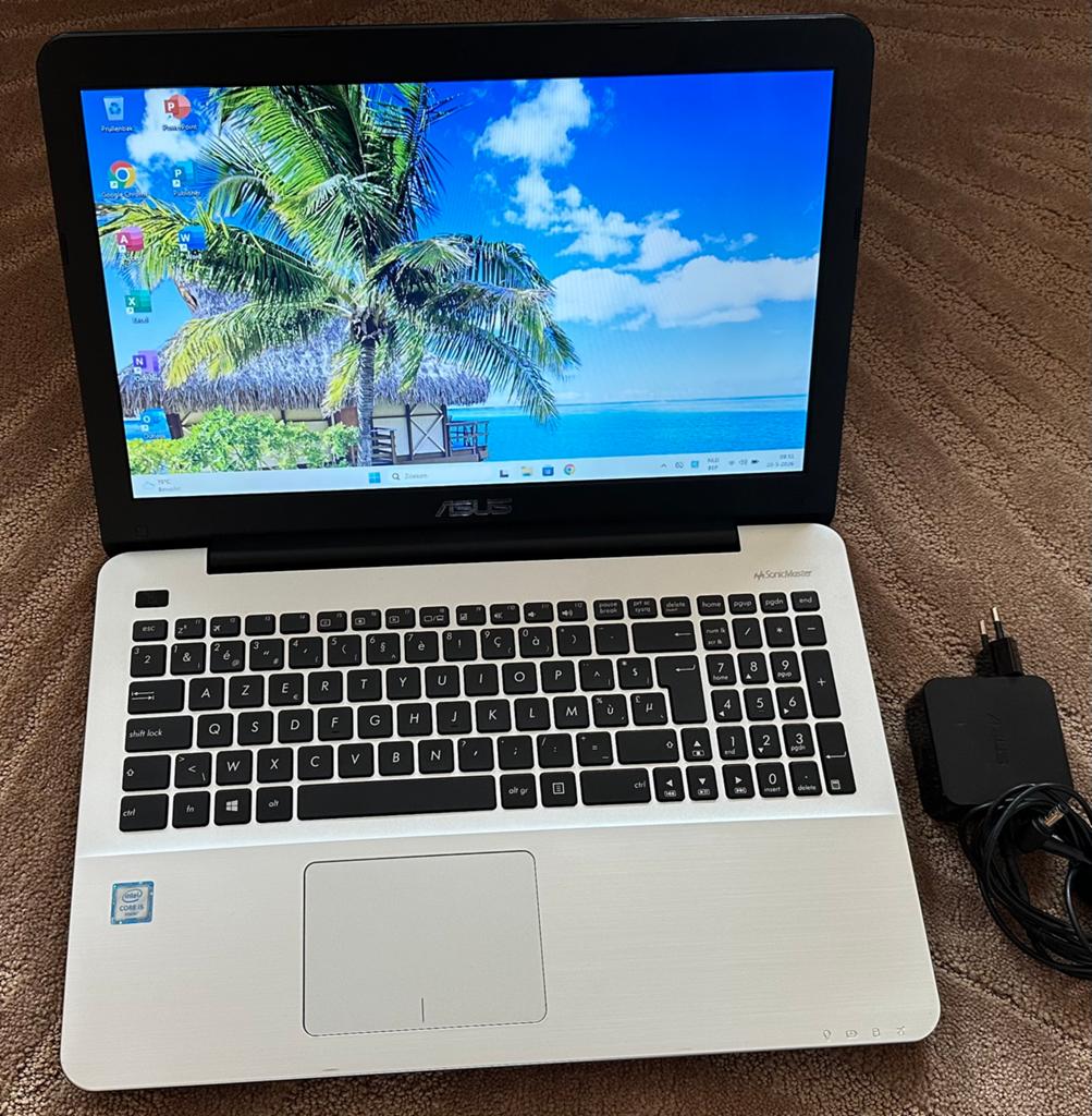 Mooie 15.6 ‘Asus/i5-4210U/8gb ram/128gb ssd/Win 11/Office/, Computers en Software, Windows Laptops, Ophalen, Zo goed als nieuw