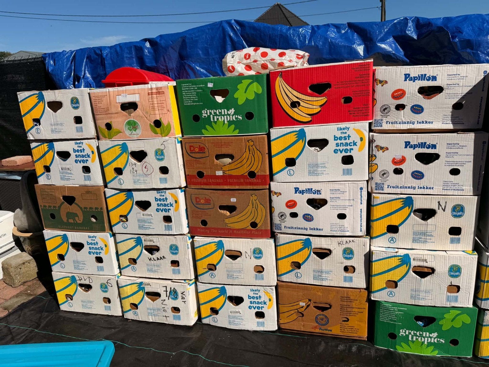 dozen voor rommelmarkt, Diversen, Ophalen