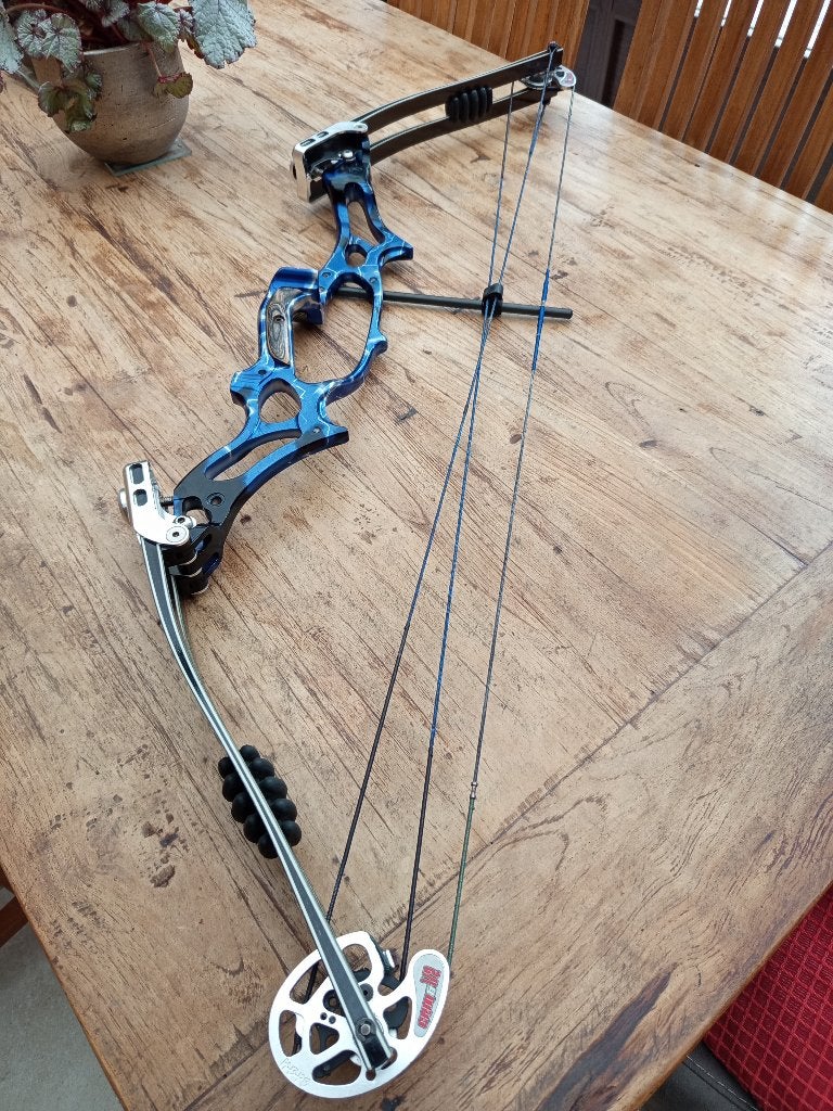 hoyt protec 40-50 pond 26,5-29 treklengte, Sport en Fitness, Ophalen, Zo goed als nieuw, Compoundboog
