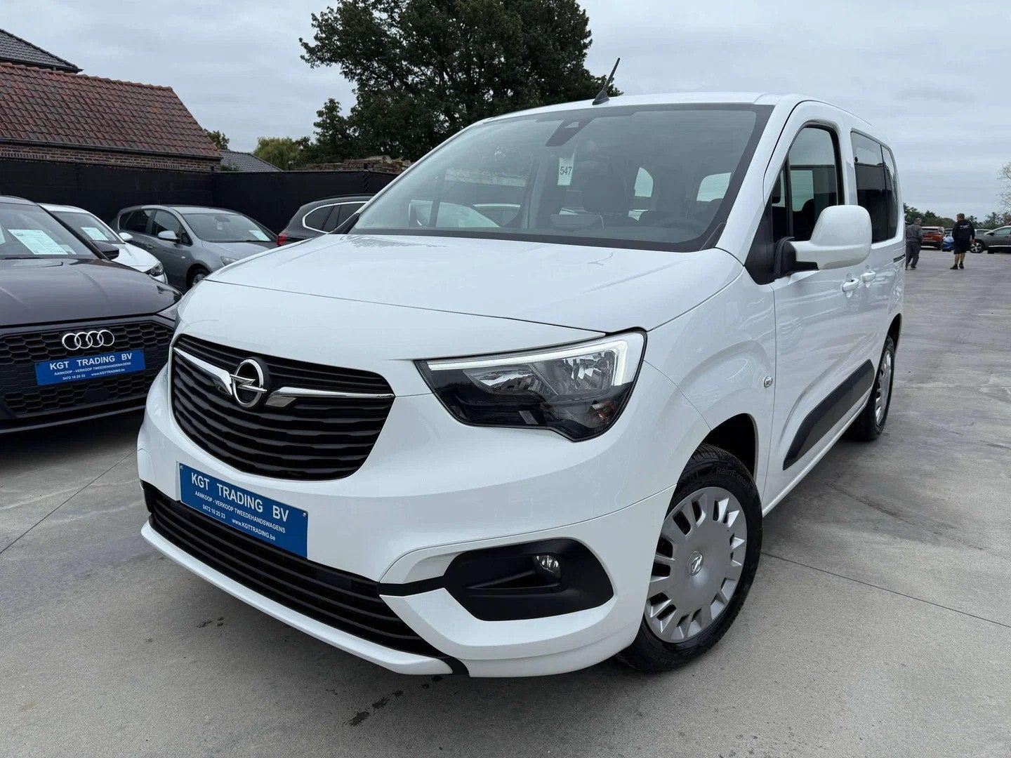 Opel Combo Life 1.2i 110PK 7 ZITTER NAVIGATIE CARPLAY PDC DA, Auto's, Opel, Stof, Gebruikt, USB, 1505 kg