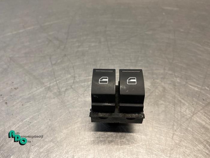 Commutateur vitre électrique d'un Volkswagen Golf (Golf 09-, Autos : Pièces & Accessoires, Volkswagen, -, 3 mois de garantie, Utilisé