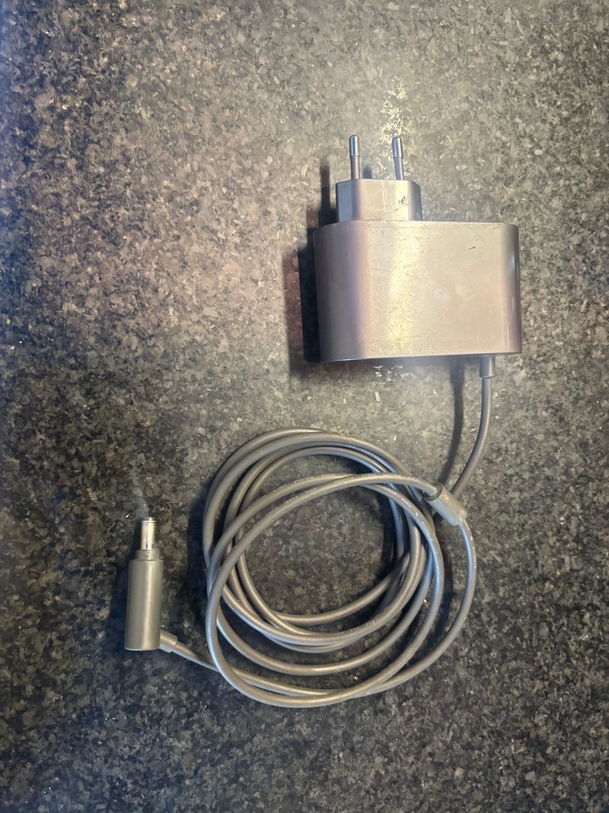 Oplader Dyson V7, Elektronische apparatuur, Ophalen of Verzenden, Gebruikt