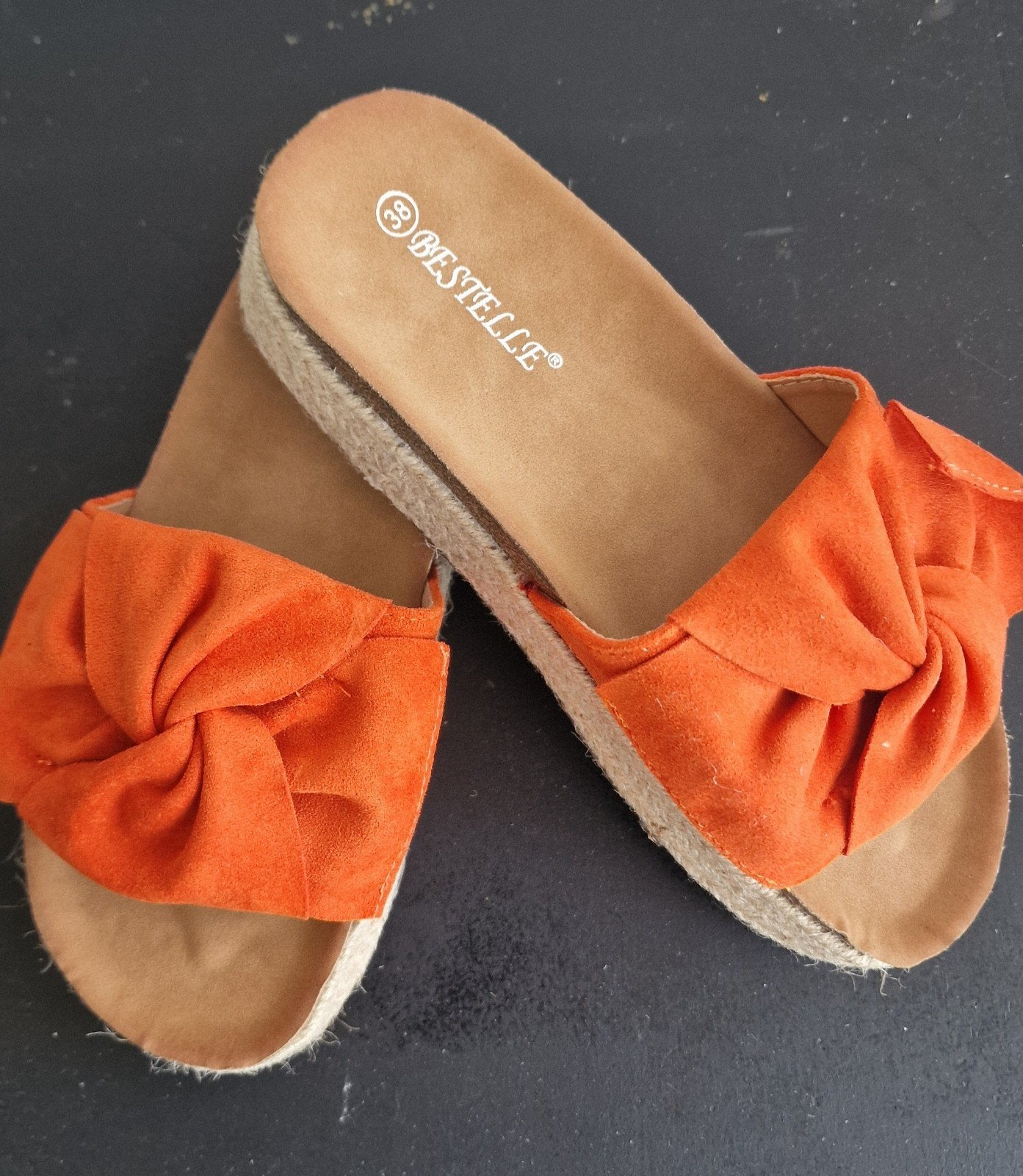 Oranje sandalen met muiltjes en sleehak — Maat 38, Kleding | Dames, Schoenen, Bestelle, Nieuw, Oranje, Ophalen of Verzenden