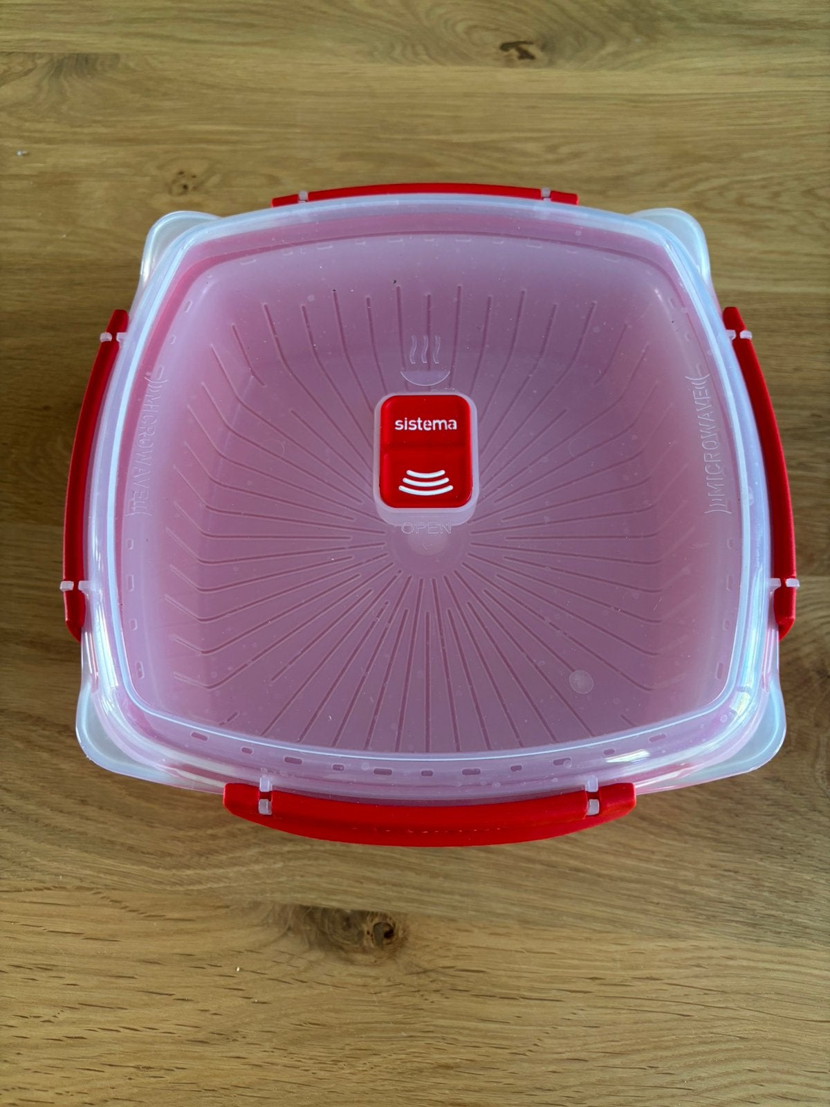 Casserole à micro-ondes Sistema avec panier à vapeur, Rouge, Enlèvement ou Envoi, Pot de stockage, Comme neuf