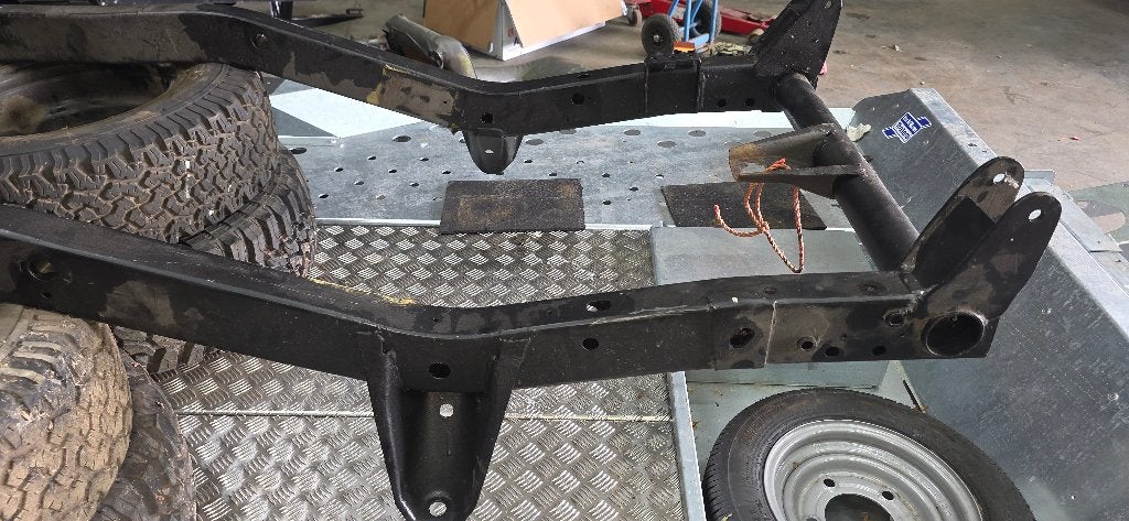 Compleet gerestaureerd chassis met reverse shackle front, Ophalen, Gereviseerd, Jeep