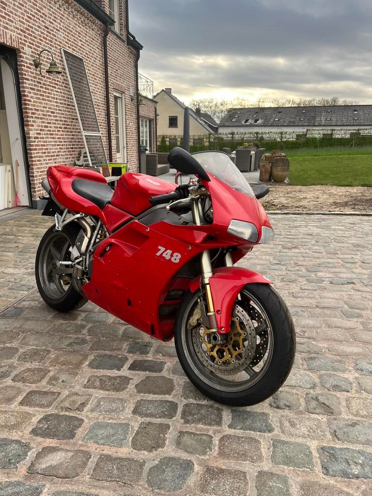 Ducati 748 Collectors item, Motoren, 2 cilinders, Meer dan 35 kW, 748 cc, Sport