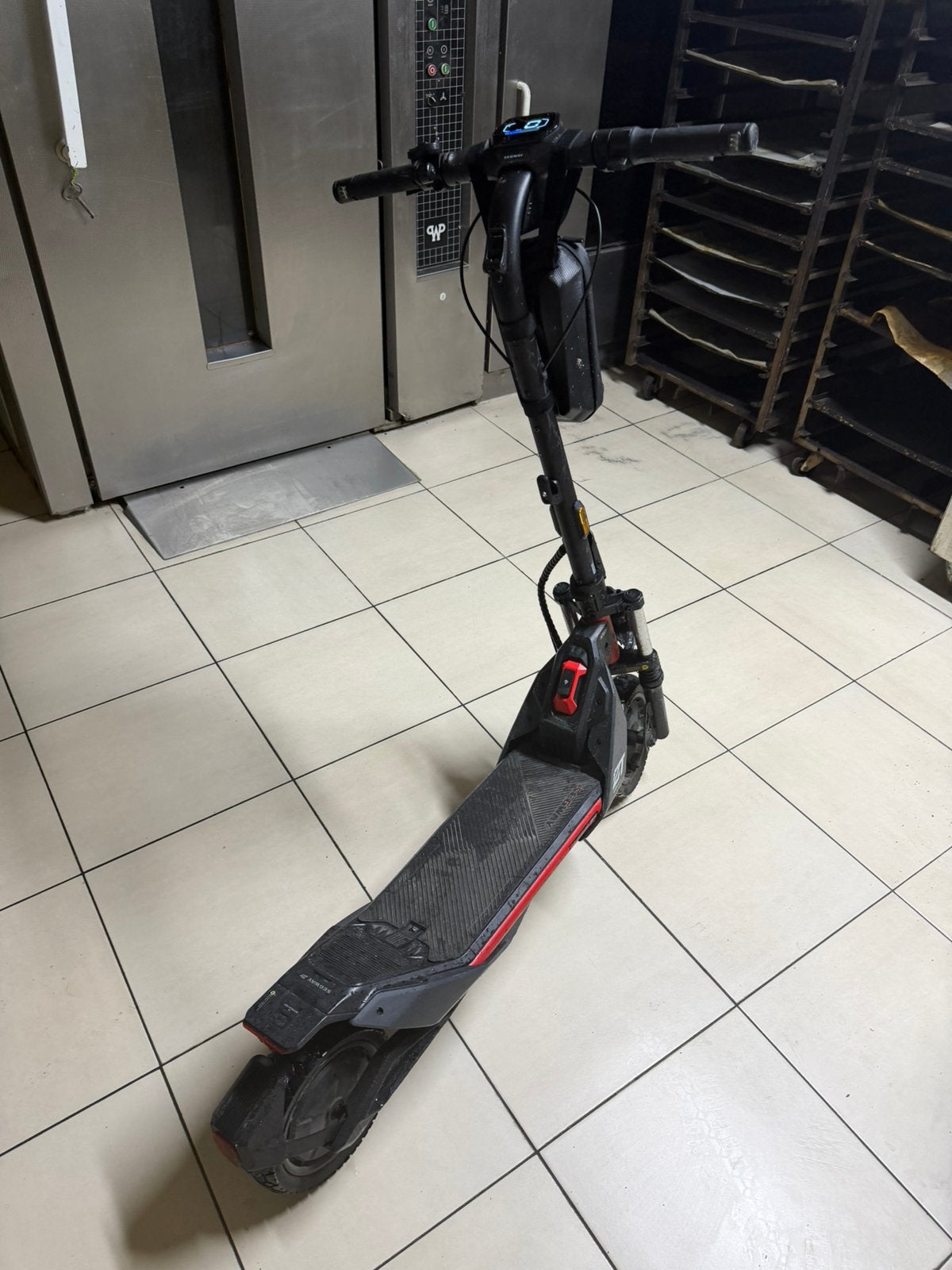 Ninebot ZT3 pro, Enlèvement, Utilisé, Step électrique (E-scooter)