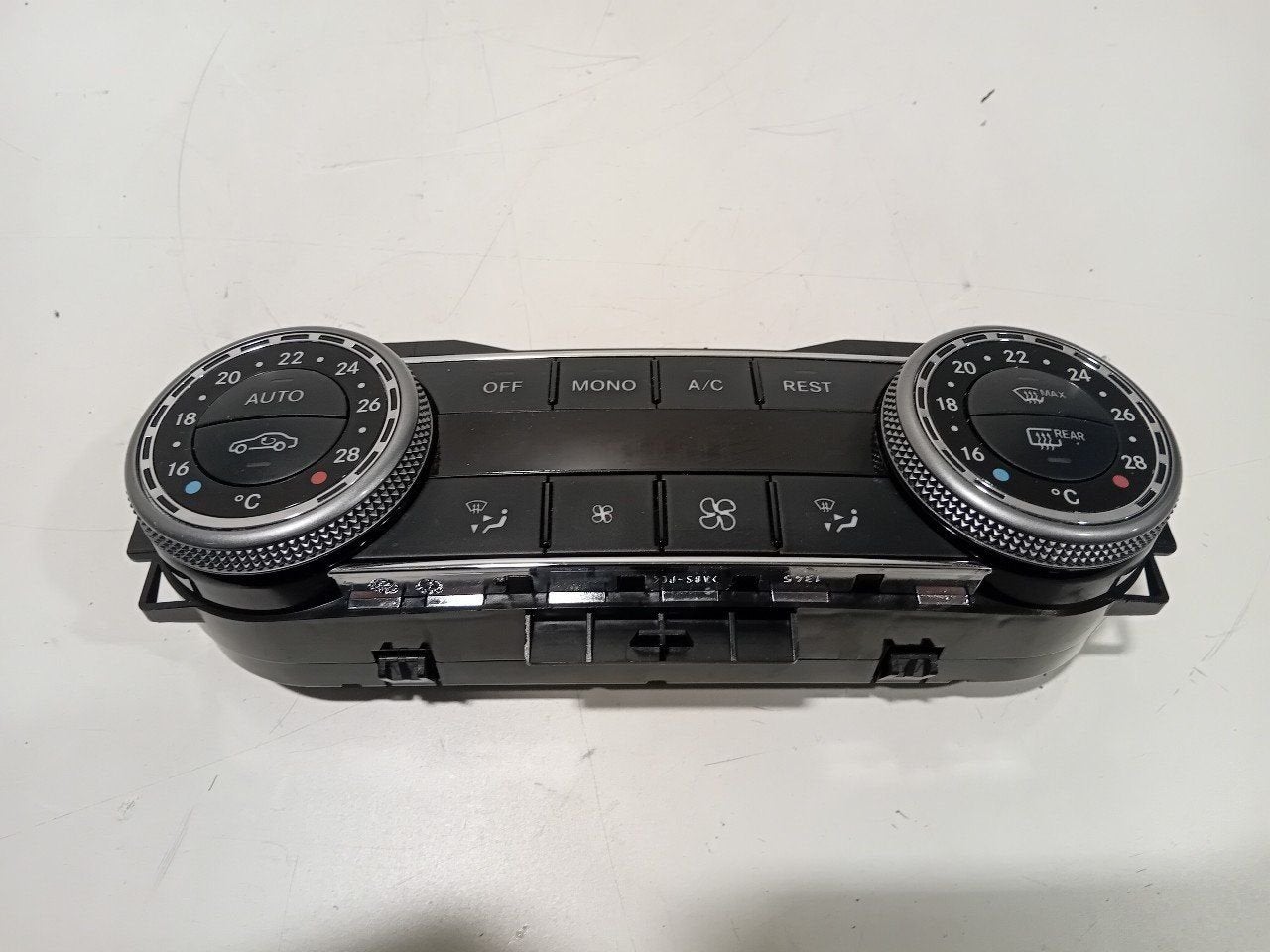 Bedieningspaneel kachel Mercedes-Benz GLK, Onderdelen@venauto.nl, Van der Ven Autorecycling B.V., Ettenseweg 76, 4706 PB Roosendaal, The Netherlands