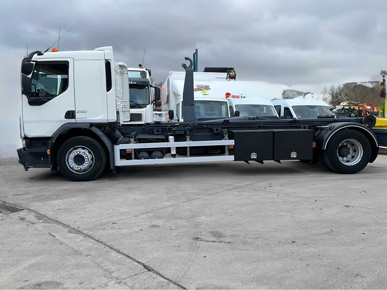 Système de crochet Volvo FE250 2015 - Euro 6 - climatisatio, Autos, Camions, Achat, Euro 6, Entreprise, Autres carburants