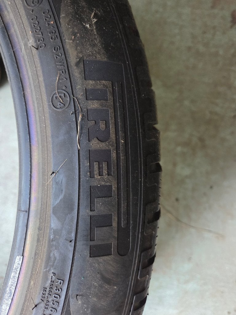 Paire de pneus d'hiver Pirelli Scorpion R20 pour BMW X5, Autos : Pièces & Accessoires, Pneus & Jantes, Pneus hiver, Pneu(s), Enlèvement