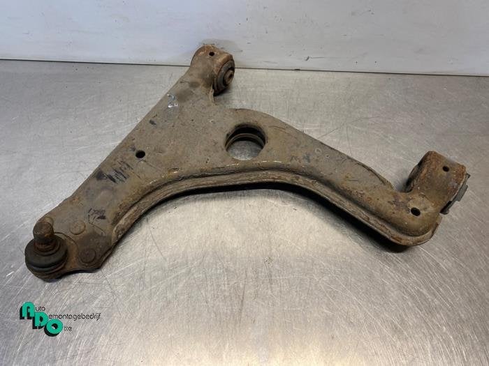 Bras de suspension avant gauche d'un Opel Meriva (Meriva B 1, -, Opel, 3 mois de garantie, Utilisé