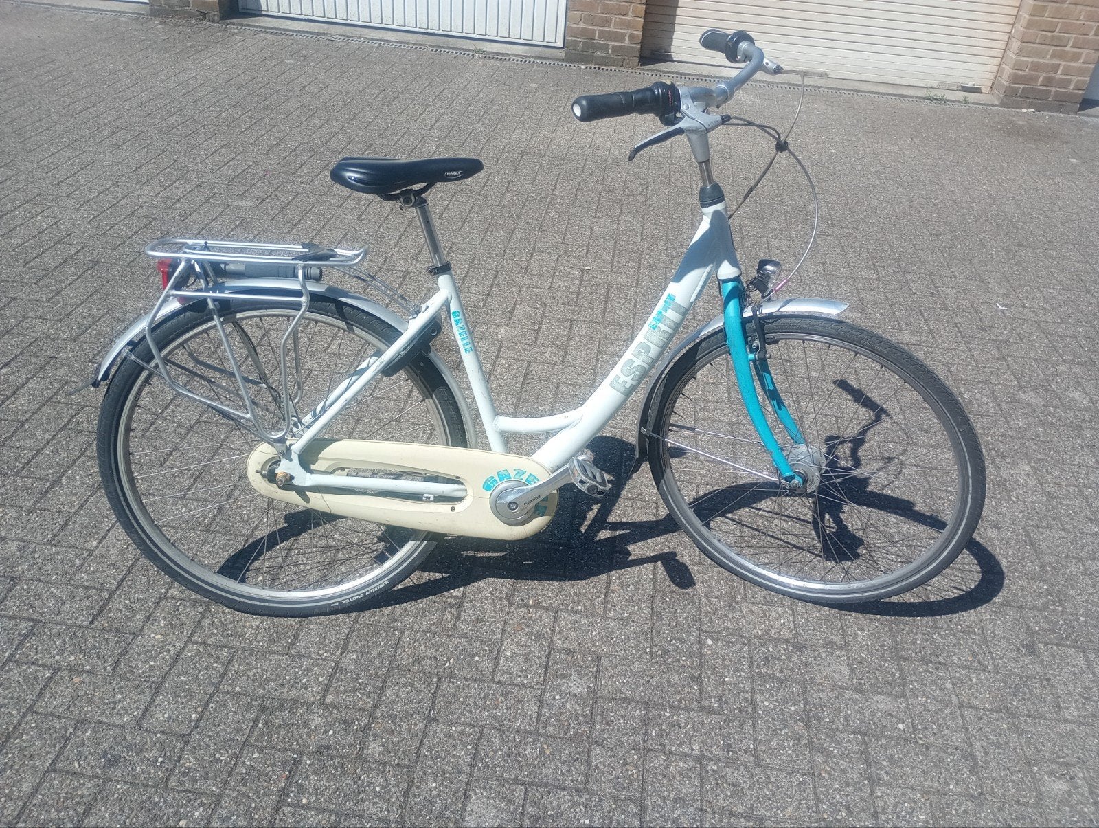 Damesfiets/stadsfiets uitstekende staat, Fietsen en Brommers, Fietsen | Dames | Damesfietsen, Ophalen, (Extra) lage instap, Zo goed als nieuw
