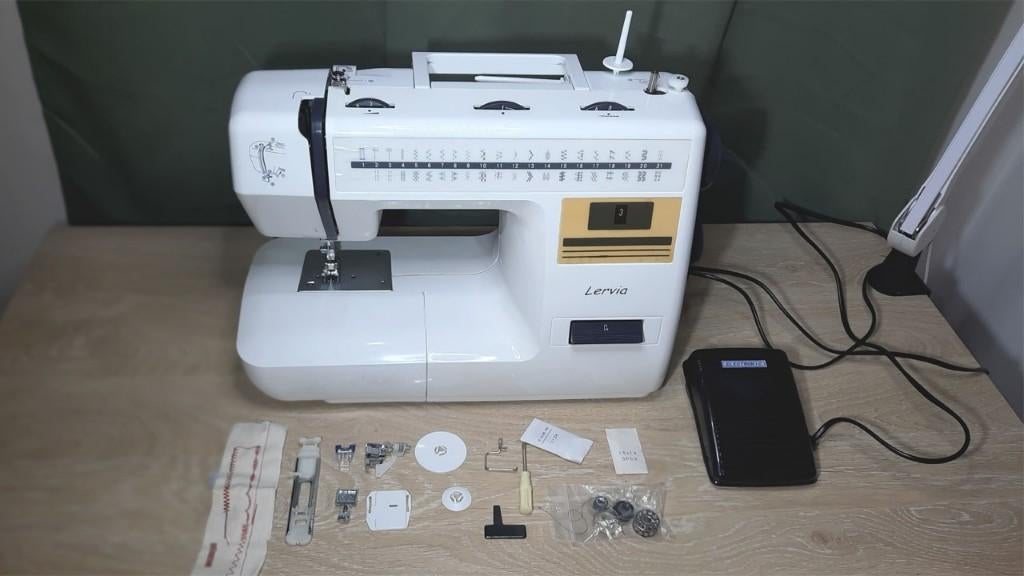 Machine à coudre Lervia KH4001 - Parfait état de marche, Ophalen, Zo goed als nieuw, Naaimachine, Overige merken