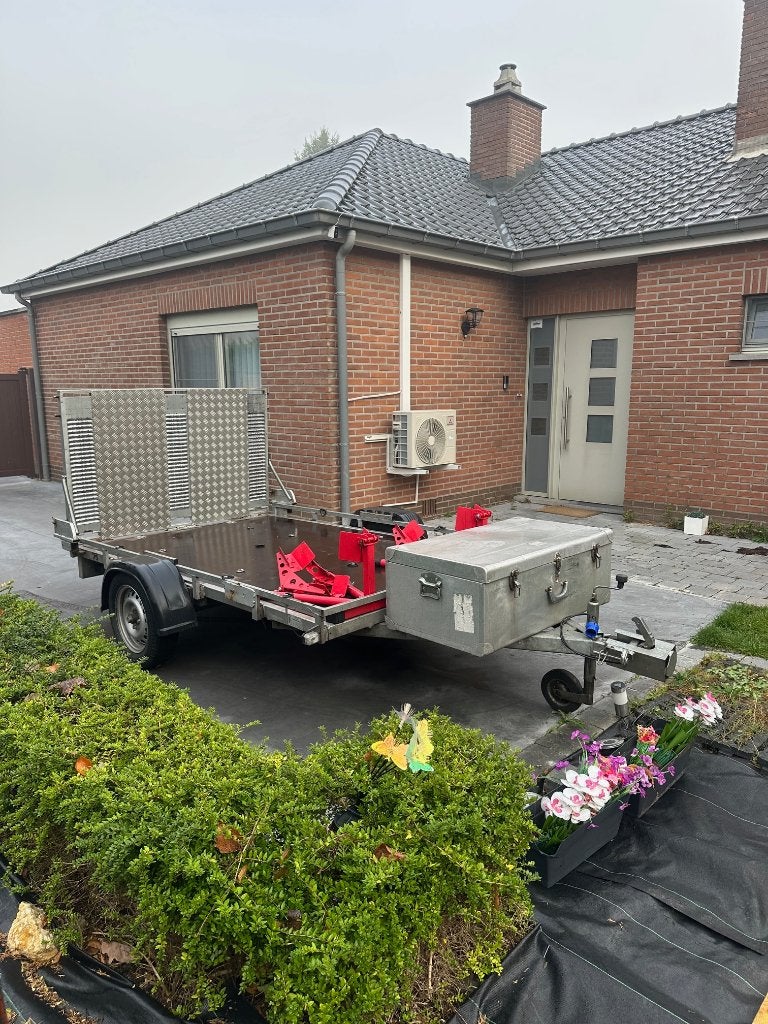 Motoraanhangwagen van 750 kg — 2,60 x 1,60 m — 2 motorfiets, Ophalen