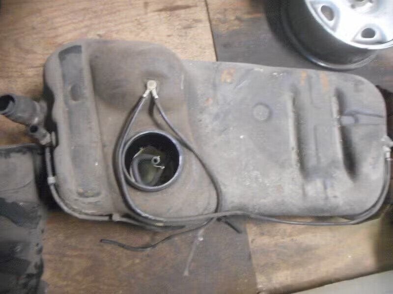BRANDSTOFTANK Opel Calibra (01-1989/07-1997) (90499324), Bahnhofsplatz 65423 Rüsselsheim am Main, DE, Enlèvement ou Envoi, Opel