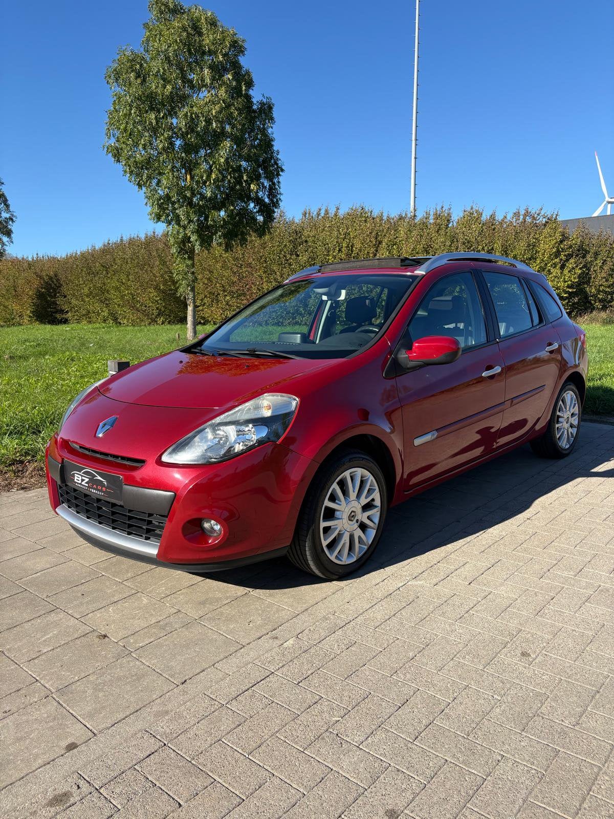 Renault clio 1.5DCI 6 vitesses facture à l’appui, Rouge, Achat, Entreprise, Boîte manuelle