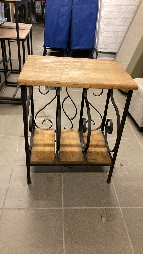 Smeedijzer bijzettafel, Ophalen, Gebruikt