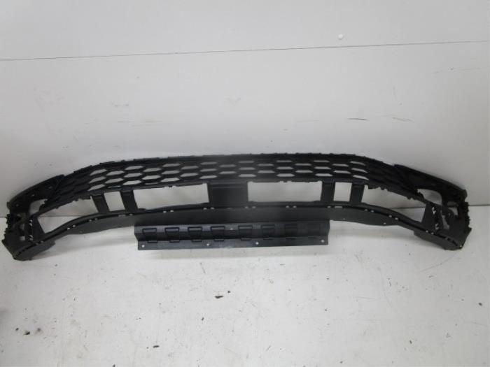 Bumperdeel midden-voor Volkswagen Tiguan (22727786), Ophalen of Verzenden, Gebruikt, Voor, Bumper