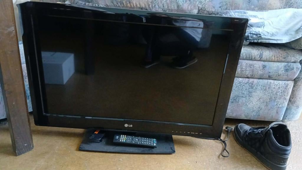 Kleine tv, Audio, Tv en Foto, Televisies, Ophalen, Zo goed als nieuw, LG