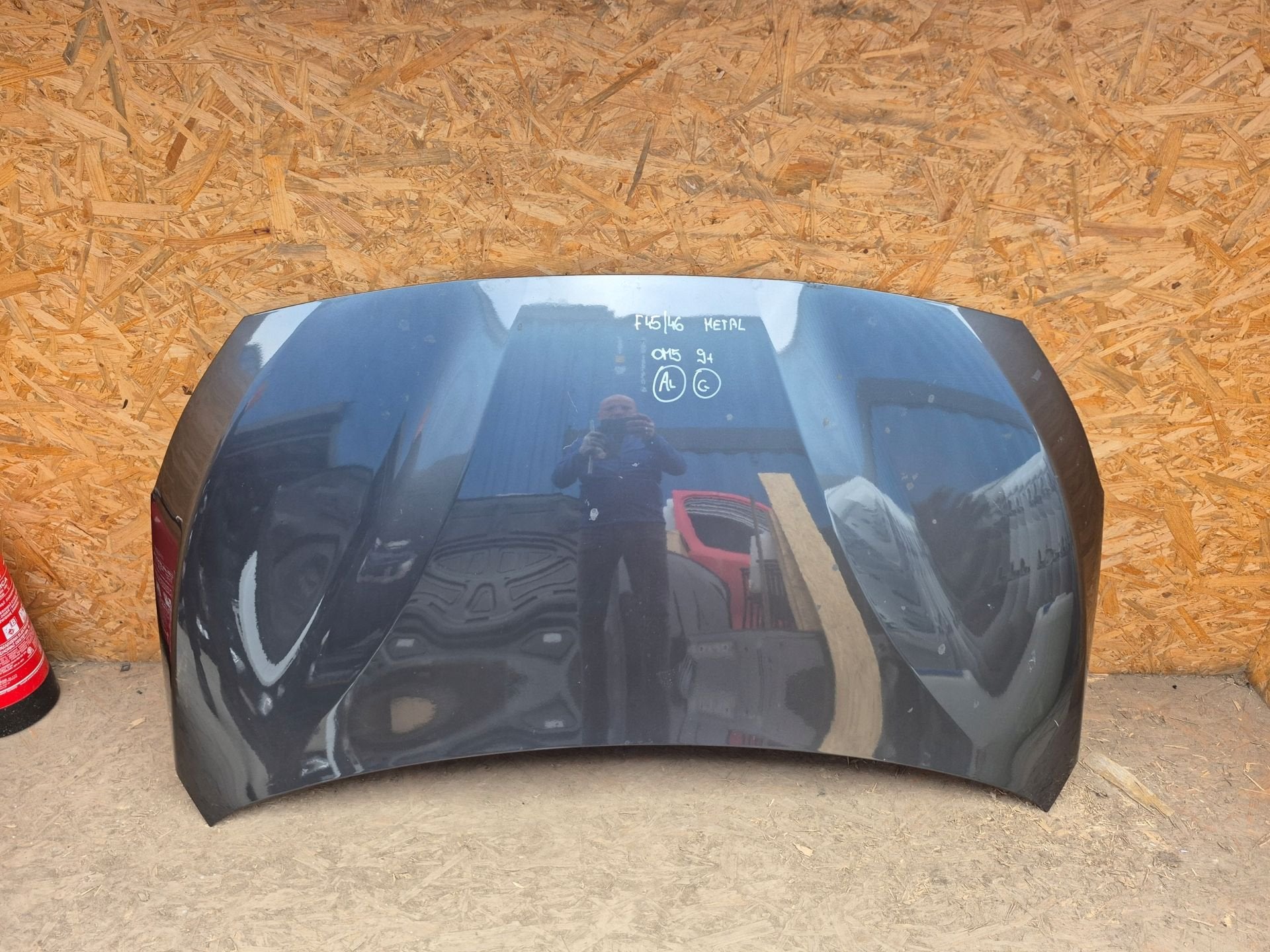 Cache-moteur BMW 2 F45 F46 F46, Petuelring 130
80788  Munich, DE, Info@bmw.de, Utilisé, BMW