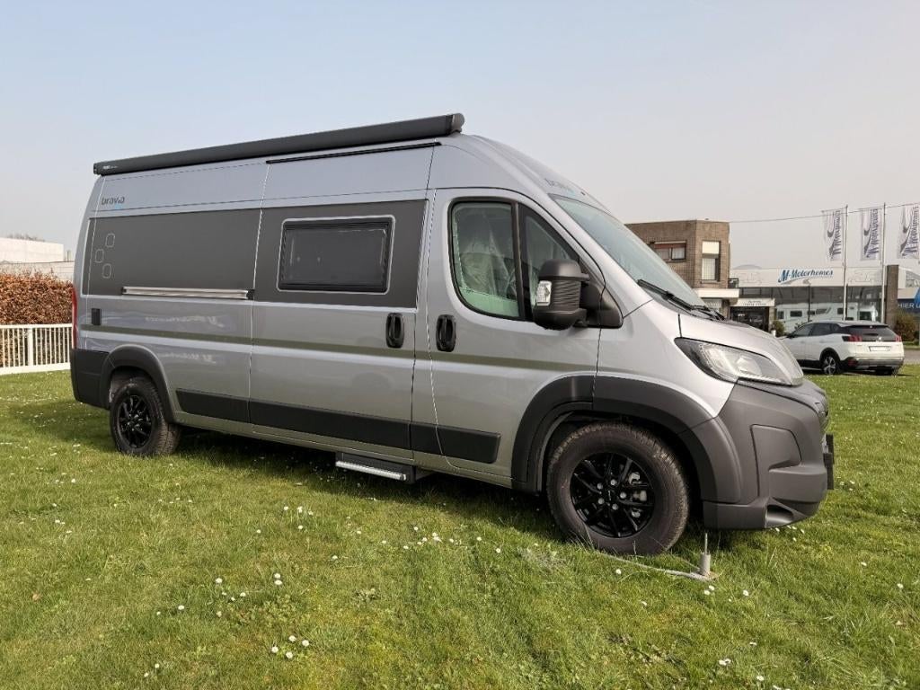 Bravia 60 Pure | 140 ch automatique | Modèle 2026 | Nouveau, Caravanes & Camping, Camping-cars, Autres marques, Auvent, 5 à 6 mètres