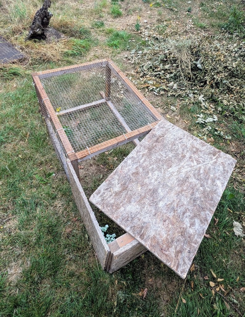 Enclos lapins extérieur, Cobaye, Enlèvement, Utilisé, 60 à 90 cm