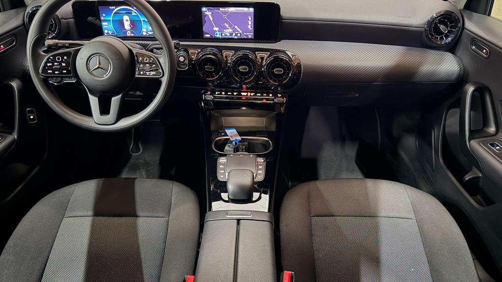 Mercedes-Benz A 250 e Plug in Hybride Benzine Garantie, Auto's, Mercedes-Benz, Automaat, Stof, 4 cilinders, Zwart