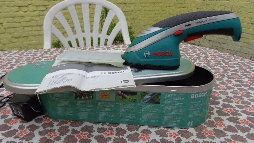 BOSCH ISIO accu buxusschaar haagschaar snoeischaar, Bricolage & Construction, Outillage | Foreuses, Comme neuf, Autres types, Enlèvement ou Envoi