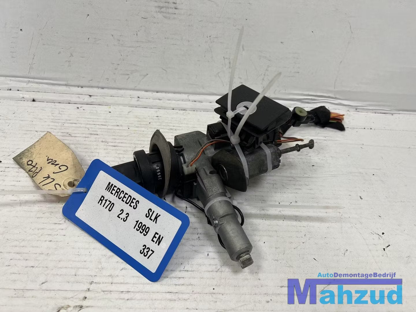 MERCEDES SLK R170 2.3 Contactslot set 1996-2000, Autos : Pièces & Accessoires, Mercedes-Benz AG, Mercedes-Benz, Utilisé, Mercedesstrasse 120
70372  Stuttgart, DE