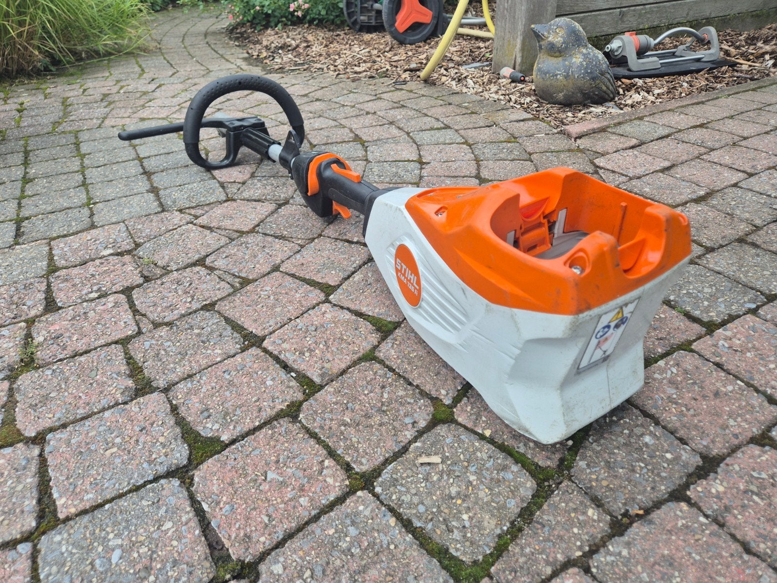 Accumulateur/outil multifonction Stihl KMA 130 R, Jardin & Terrasse, Outils à main, Enlèvement, Comme neuf, Autres types, STIHL Combi/Multisysteem