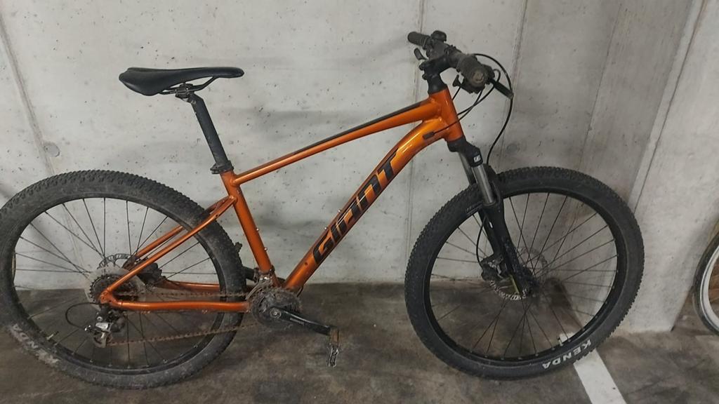 Mountainbike Giant Talon 3, Fietsen en Brommers, Ophalen, Zo goed als nieuw, Giant